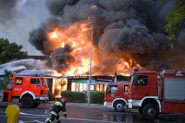 Extinguishing big fire