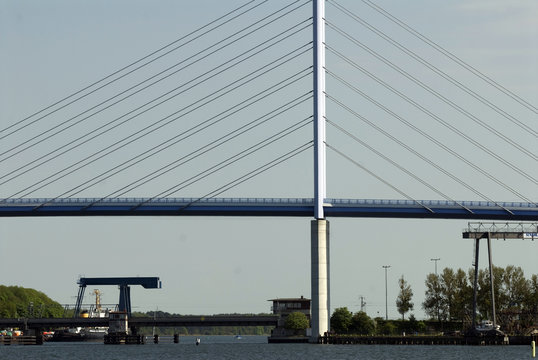 Die alte und die neue R&uuml;genbr&uuml;cke in Stralsund,Deutschland