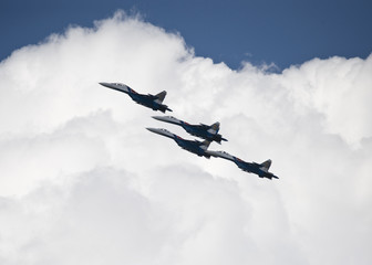 the four of yhe russian fighters in the flight