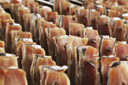 Pr&eacute;paration au fumage du poisson