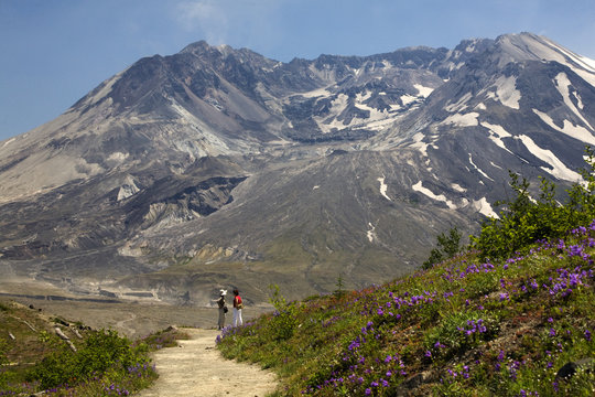 Hiking Mount Saint Helens Washington