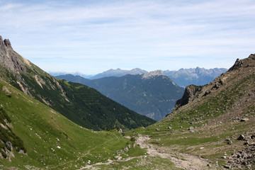 Fototapeta na wymiar Pejzaż Lechtaler Alpy in Tirol, Austria