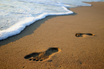 Footsteps on surf