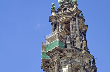 Fototapeta na wymiar Staedtebauliche Sanierung an einer Kirche in Dresden
