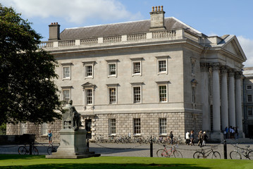 Fototapeta premium Dublin,Trinity College, Parliament Sq, Examination Hall(1791)