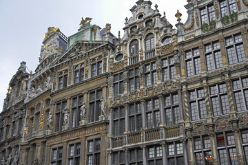 Fototapeta na wymiar Grand Place dans le centre historique de Bruxelles.