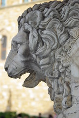 Naklejka premium Firenze, loggia dei Lanzi: leone di sinistra 1