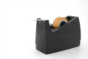 Adhesive tape dispenser