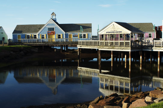 spinnakers landing fishing village summerside Pei
