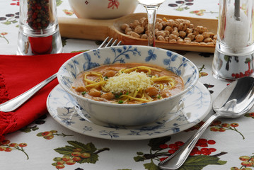 Tagliatelle e ceci - Primi Toscana