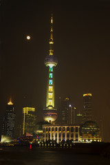 Naklejka premium Shanghai Pudong China Skyline Night TV Tower Moon