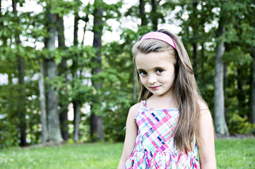 Naklejka premium Closeup of a brunette, brown eyed girl.