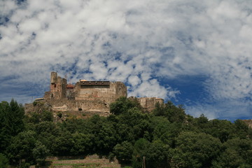Fototapeta na wymiar Château en Ardèche