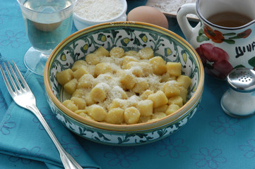 Gnocchi di patate Sgranfgnòn - Primi Emilia Romagna