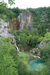 Parc de Plitvice   cascade Rivière la Korana  lac Croatie