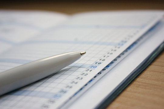 รูปภาพTageskalender – เลือกดูภาพถ่ายสต็อก เวกเตอร์ และวิดีโอ5,753