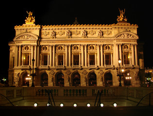 Paris - L'opéra Garnier, de nuit