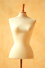 Woman mannequin - instant urban scene