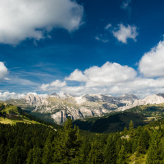 Fototapeta na wymiar Scenic view over dolomite alps.