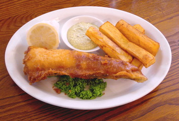 Fish and ships, Fisch und Kartoffelshipps, Pommes Frites