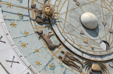 Fototapeta na wymiar Włochy, Padwa: Zodiakalny Zegar ścienny