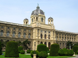 Fototapeta na wymiar budynek publiczny w Wiedniu