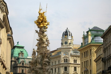 Fototapeta na wymiar colonne de la peste (Vienne)