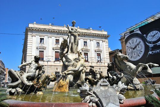 Fontana di Artemide, Ortigia Siracusa