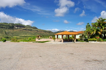 Abri de bus, Chapada Diamantina. Bus stop, Brazil.