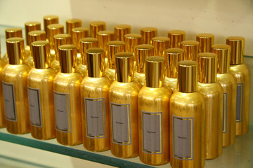 Flacons of parfum