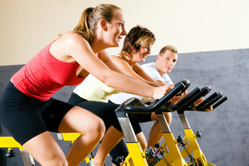 Fahrrad im Fitnesstudio