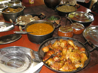 Buffet de plats cuisinés, Brésil.