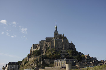 a view of the mont saint michel
