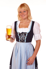 Frau im Dirndl mit Bierglas