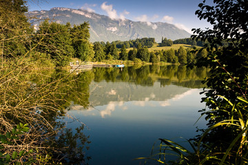 Le lac de Ste Hélène (Savoie, France)
