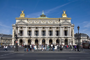 Fototapeta na wymiar Opera Garnier - Paryż