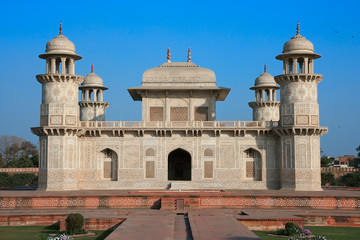 Fototapeta na wymiar Itimad-ud-Daulah lub Dziecko Taj w Agra, Utar, Pradesh, Indie