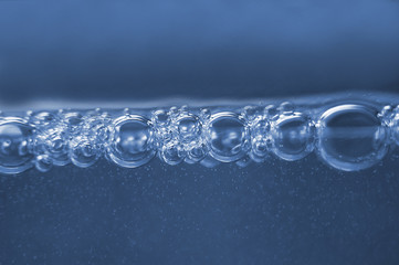 blaues Wasser