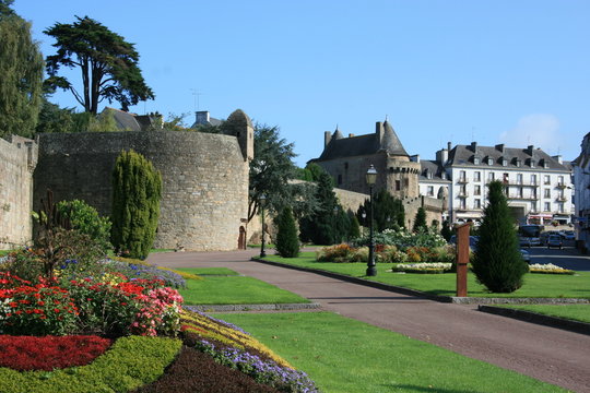 Fortifications d'Hennebont et ses tours Bro-Erec'h (Morbihan)