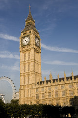 Fototapeta na wymiar Houses of parliament and Big Ben in London