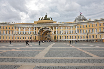Fototapeta na wymiar General staff arch in St.-Petersburg. Russia