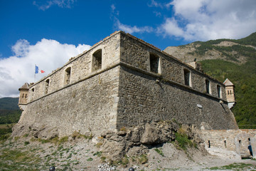 Fototapeta na wymiar Le fort de Colmars les Alpes