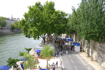 Fototapeta premium Paris Plage, quai sur la Seine.