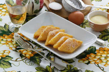 Frittelle al semolino - Dolci Emilia Romagna