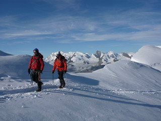 Sur les cr&ecirc;tes de neige