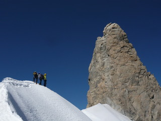 cord&eacute;e dans le ciel