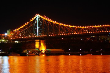 Fototapeta na wymiar Brisbane Story Bridge At Night