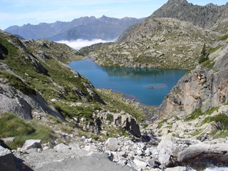 Un des lacs du massif du Néouvielle (Hautes-Pyrénées)