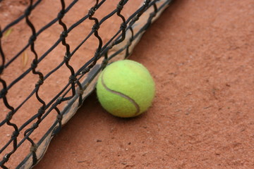 Bola tennis