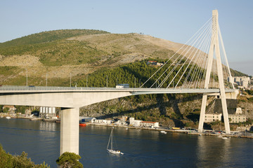 Obraz premium Bridge at the entrance of the city of Dubrovnik in Croatia